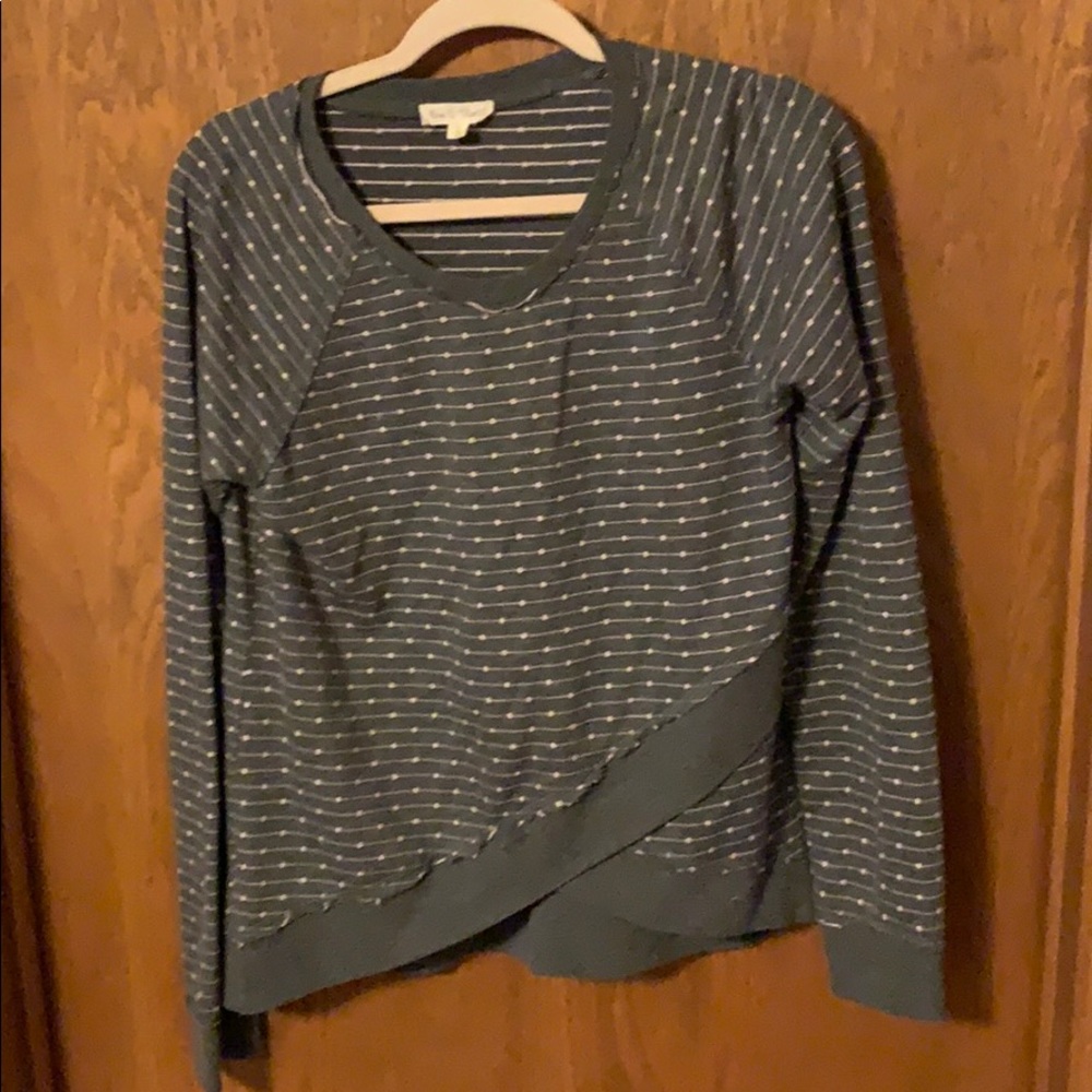 Women’s, large, gray shirt